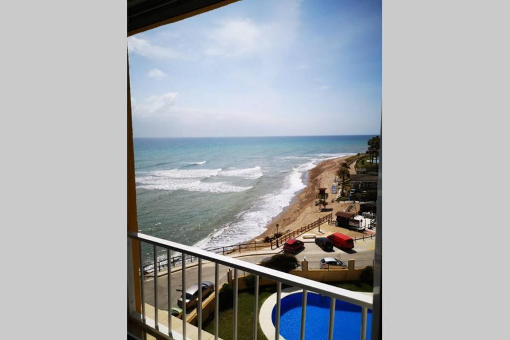 Beachfront Apartment Near Marbella Sitio de Calahonda Exterior photo